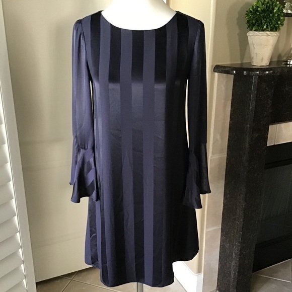 NEW Cremieux XS Navy Blue Selina Satin Striped Tulip Dress Bell Sleeves Elegant - Picture 12 of 14